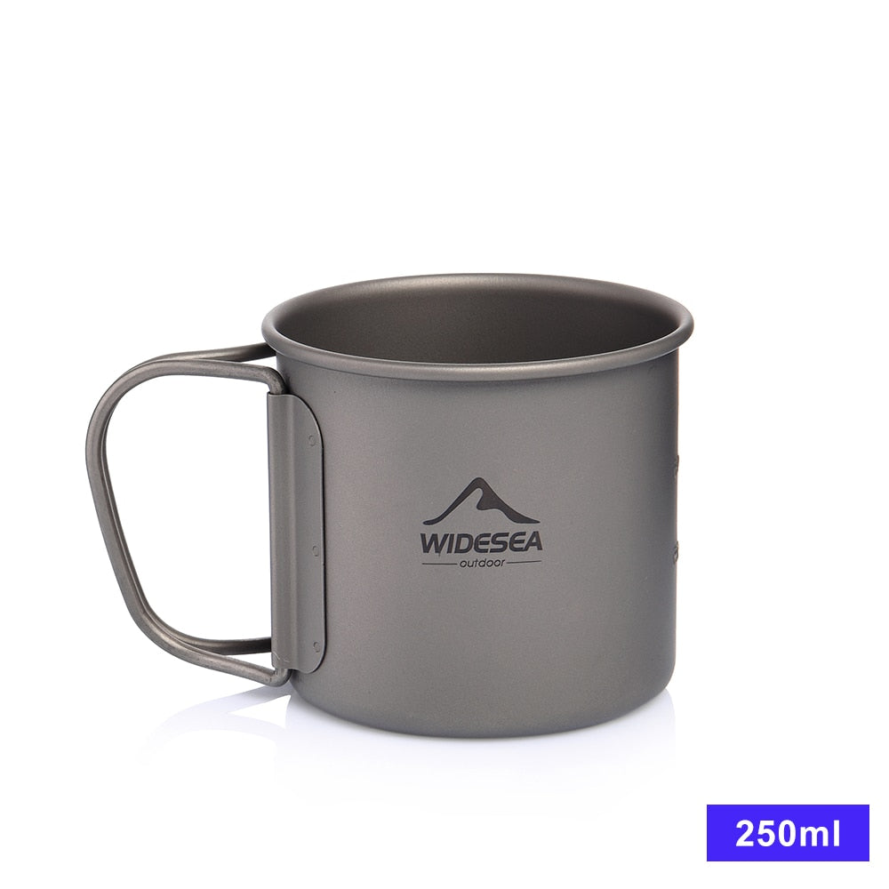 Ultraleichte Tasse aus Titan